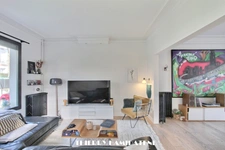 COEUR COLONIE !! REPUBLIQUE -ELEGANTE MAISON A LA DECO CHIC ET CONTEMPORAINE DE 183M2 8 PIECES 5 CHAMBRES AVEC S/SOL TOTAL PARKINGS EXTERIEUR ET GARAGE