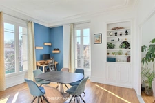 CENTRE VILLE MAGNIFIQUE APPARTEMENT BOURGEOIS FIN XIX STYLE PARISIEN ENTIEREMENT RENOVE 88 M2 4 PIECES 2 CHAMBRES AVEC PARKING INTERIEUR ET CAVE EN S/SOL