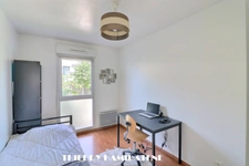 COLONIE - ANATOL FRANCE -ECOLE JULES FERRY TRES BEL  APPARTEMENT MODERNE RESIDENCE RECENTE NORMES BBC 4 PIECES AVEC BALCON 80M2 3 CHAMBRES 1 PARKING EN S/SOL 