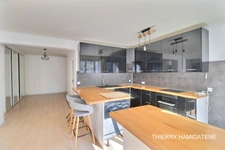 COEUR CENTRE VILLE -GARE - TRES BEL APPARTEMENT VOLUME EXEPTIONNEL 115M2 SEJOUR CUISINE AMERICAINE 50M2 -3 CHAMBRES 