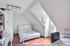 COLONIE ! HAUT REPUBLIQUE -PARC FLORAL -ST GENEVIEVE -TRES BELLE MAISON 160M2 HABT 7 PIECES 4 CHAMBRES TERRASSE ET JARDIN -S/SOL TOTAL 100M2