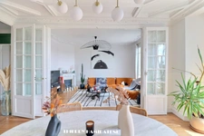 GARE CENTRE VILLE  SUBLIME APPARTEMENT BOURGEOIS STYLE PARISIEN A LA DECO SOIGNEE  ENTIEREMENT RENOVE 5 PIECES 126M2 3 CHAMBRES CAVE EN S/SOL   