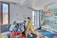 QUARTIER MAIRIE -COUP DE COEUR ASSURE !!! SUBLIME MAISON 1930 ENTIEREMENT RENOVE 135M2 5 PIECES , 3 CHAMBRES ,TERRASSE ET JARDIN ,S/SOL TOTAL AVEC GARAGE