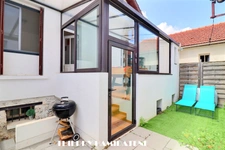 AU COEUR DE LA COLONIE !! TRES BELLE MAISON 1930 ENTIEREMENT RENOVEE DE 99M2  5 PIECES 3 CHAMBRES AVEC 2 TERRASSES S/SOL TOTAL A PROXIMITE DE L ECOLE ST GENEVIEVE   ET DE LA GARE DU CENTRE VILLE 