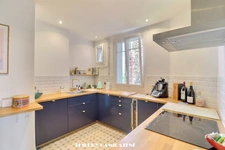GARE CENTRE VILLE  SUBLIME APPARTEMENT BOURGEOIS STYLE PARISIEN A LA DECO SOIGNEE  ENTIEREMENT RENOVE 5 PIECES 126M2 3 CHAMBRES CAVE EN S/SOL   