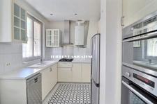 GARE DU CENTRE VILLE !! MAGNIFIQUE APPARTEMENT BOURGEOIS FIN XIX 100M2 COMME A PARIS 4 PIECES 2 CHAMBRES CAVE EN S/SOL