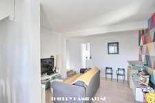 COEUR COLONIE !! REPUBLIQUE -ELEGANTE MAISON A LA DECO CHIC ET CONTEMPORAINE DE 183M2 8 PIECES 5 CHAMBRES AVEC S/SOL TOTAL PARKINGS EXTERIEUR ET GARAGE