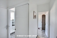 QUARTIER MAIRIE -PROCHE GARE- COMMERCES TRES BEL APPARTEMENT BOURGEOIS ENTIEREMENT RENOVE 100M2 AVEC BALCON 5 PIECES 4 CHAMBRES ET CAVE EN S/SOL