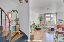 COEUR COLONIE !! IDEAL JEUNE COUPLE TRES BEL MAISON 1930 ENTIEREMENT RENOVEE 84M2 4 PIECES 3/4 CHAMBRES S/SOL TOTAL JARDIN ET PARKING INTERIEUR