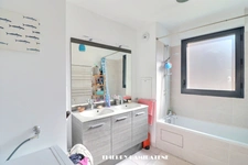 CHAMPARON -AGENT SARRE- COUP DE COEUR !! MAGNIFIQUE APPARTEMENT DE 80M2 AVEC BALCON 4 PIECES 3 CHAMBRES  DANS RESIDENCE RECENTE 2020 1 PARKING EN S/SOL
