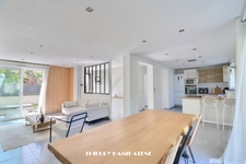BAS COTEAUX TRES BELLE MAISON RECENTE 7 PIECES 130M2 5 CHAMBRES 1 BUREAU GARAGE + 3 PARKINGS SUR PARCELLE TOTALE DE 400M2