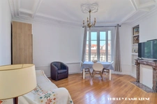 GARE CENTRE VILLE  MAGNIFIQUE APPARTEMENT BOURGEOIS ENTIEREMENT RENOVE AVEC BALCONS STYLE PARISIEN 4 PIECES 80M2 2 CHAMBRES CAVE EN S/SOL   