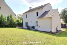 BAS COTEAUX TRES BELLE MAISON RECENTE 7 PIECES 130M2 5 CHAMBRES 1 BUREAU GARAGE + 3 PARKINGS SUR PARCELLE TOTALE DE 400M2