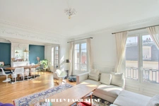 COEUR CENTRE VILLE SUBLIME APPARTEMENT BOURGEOIS 1930 STYLE PARISIEN 102M2 4 PIECES 2 CHAMBRES AVEC CAVE EN S/SOL