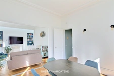 CENTRE VILLE MAGNIFIQUE APPARTEMENT BOURGEOIS FIN XIX STYLE PARISIEN ENTIEREMENT RENOVE 88 M2 4 PIECES 2 CHAMBRES AVEC PARKING INTERIEUR ET CAVE EN S/SOL