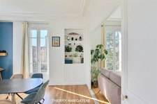 CENTRE VILLE MAGNIFIQUE APPARTEMENT BOURGEOIS FIN XIX STYLE PARISIEN ENTIEREMENT RENOVE 88 M2 4 PIECES 2 CHAMBRES AVEC PARKING INTERIEUR ET CAVE EN S/SOL