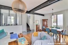TRES RARE ! COEUR LABOURET A SEULEMENT 5/6 MN A PIED DE LA GARE DE COLOMBES , ET DES COMMERCES DE LA RUE ST DENIS BELLE MAISON 130M2 6 PIECES 4 CHAMBRES S/SOL TOTAL 1 parking EN EXTERIEUR 