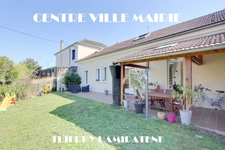 MAIRIE CENTRE VILLE SUBLIME MAISON 140M2 ENTIEREMENT RENOVEE 7 PIECES 4 CHAMBRES 1 BUREAU -JARDIN SANS VIS A VIS  DEPENDANCES  PARKINGS 2 VOITURES                   