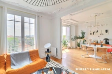 GARE CENTRE VILLE  SUBLIME APPARTEMENT BOURGEOIS STYLE PARISIEN A LA DECO SOIGNEE  ENTIEREMENT RENOVE 5 PIECES 126M2 3 CHAMBRES CAVE EN S/SOL   