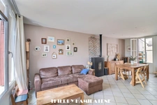 AU COEUR DE LA COLONIE !! TRES BELLE MAISON 1930 ENTIEREMENT RENOVEE DE 99M2  5 PIECES 3 CHAMBRES AVEC 2 TERRASSES S/SOL TOTAL A PROXIMITE DE L ECOLE ST GENEVIEVE   ET DE LA GARE DU CENTRE VILLE 