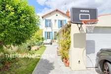 BAS COTEAUX IDEAL JEUNE COUPLE MAISON ESPRIT LOFT ENTIEREMENT RENOVEE 6 PIECES 4 CHAMBRES TERRASSE ET JARDIN , GARAGE ,CAVE 