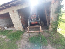 CORPS DE FERME AVEC DEPENDANCES ET GRAND MOBILHOME SUR TERRAIN SUR VEGETALISE DE 2ha16a90ca aux allures de camping! 250000€