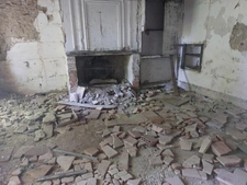 ANCIENNE MAISON BOURGEOISE EN PIERRE A RENOVER ENTIEREMENT AVEC SA GRANDE FORET