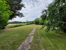 MAISON EN PIERRE RENOVEE  200m² avec deuxieme batisse autonome à amenager en gîte 