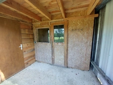  CORPS DE FERME RENOVE AVEC  EQUIPEMENT POUR 2 CHEVAUX GRANDES DEPENDANCES SUR 1,2ha