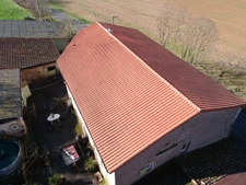 CORPS DE FERME AVEC 2 MAISONS RENOVEES ET NOMBREUSES DEPENDANCES A 10 MINUTES D'ALBI SUD 