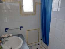 VILLA CONTEMPORAINE RECENTE AVEC PISCINE