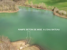  6a9ca de lac sur 2,7ha du plan d'eau plus 6ha2a de foret   89900€