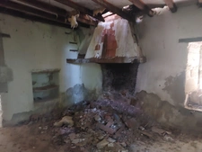 ANCIENNE MAISON BOURGEOISE EN PIERRE A RENOVER ENTIEREMENT AVEC SA GRANDE FORET