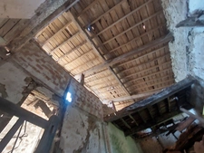 ANCIENNE MAISON BOURGEOISE EN PIERRE A RENOVER ENTIEREMENT AVEC SA GRANDE FORET