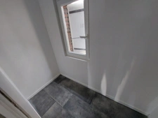 Maison dans centre ville 90m² T4 rénovée , avec garage/buanderie + terrasse +cour interieure +jardin +préau  95000€