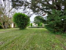 MAISON EN PIERRE RENOVEE  200m² avec deuxieme batisse autonome à amenager en gîte 