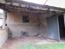 CORPS DE FERME AVEC 2 MAISONS RENOVEES ET NOMBREUSES DEPENDANCES A 10 MINUTES D'ALBI SUD 