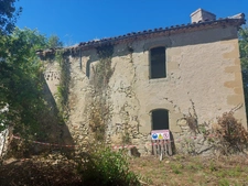ANCIENNE MAISON BOURGEOISE EN PIERRE A RENOVER ENTIEREMENT AVEC SA GRANDE FORET