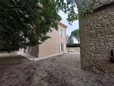 MAISON DE MAITRE  RENOVEE AVEC DEPANDANCES  EN FUTUR GITE ET PARC ARBORE  