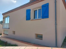 VILLA CONTEMPORAINE RECENTE AVEC PISCINE
