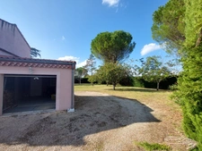 MAISON DE MAITRE  RENOVEE AVEC DEPANDANCES  EN FUTUR GITE ET PARC ARBORE  