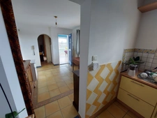 VILLA CONTEMPORAINE RECENTE AVEC PISCINE