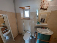 MAISON EN PIERRE RENOVEE  200m² avec deuxieme batisse autonome à amenager en gîte 