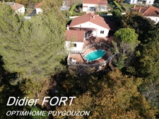 HYPER RARE PUYGOUZON VILLA AVEC PISCINE SUR LES COTEAUX ET VUE PANORAMIQUE SUR SA PROPRE FORET 
