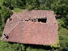 ANCIENNE MAISON BOURGEOISE EN PIERRE A RENOVER ENTIEREMENT AVEC SA GRANDE FORET