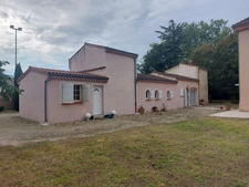 MAISON DE MAITRE  RENOVEE AVEC DEPANDANCES  EN FUTUR GITE ET PARC ARBORE  