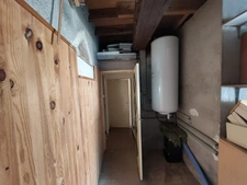 CORPS DE FERME AVEC PIGEONNIER DEPENDANCES +LOCAL COMMERCIAL + STOCKAGE+ TERRAIN EN UA2  319900€