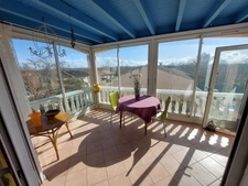 VILLA CONTEMPORAINE RECENTE AVEC PISCINE