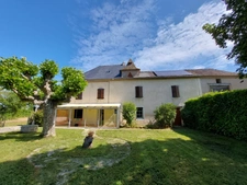 MAISON EN PIERRE RENOVEE  200m² avec deuxieme batisse autonome à amenager en gîte 