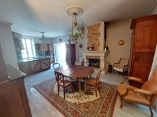 MAISON DE MAITRE  RENOVEE AVEC DEPANDANCES  EN FUTUR GITE ET PARC ARBORE  